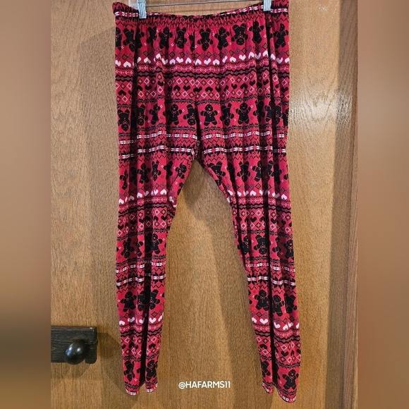 3/15$ Bundle Deal Christmas Pants - Picture 1 of 6